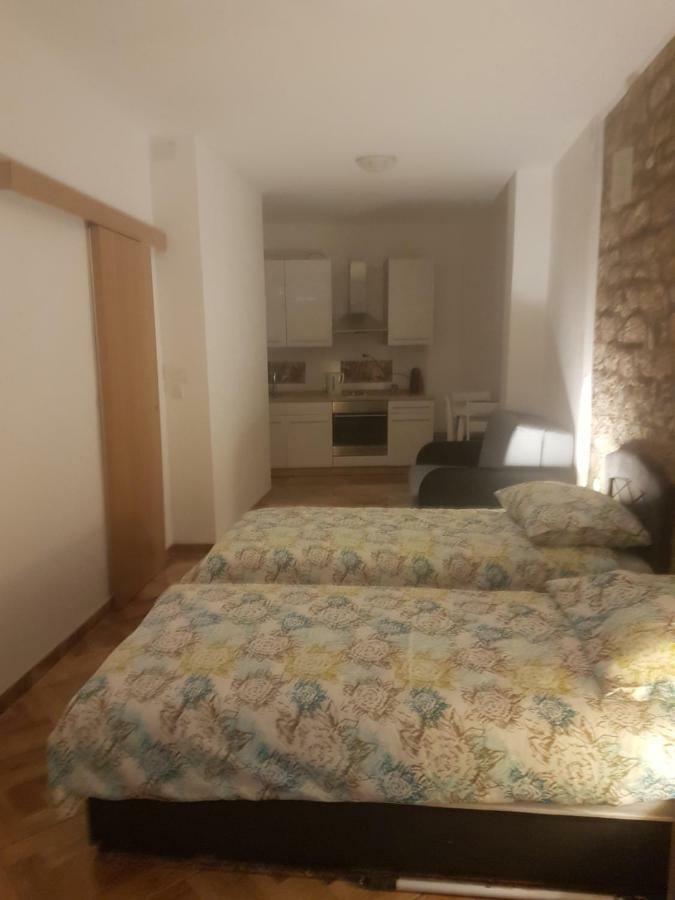 Studio Apartman Via Šibenik Extérieur photo