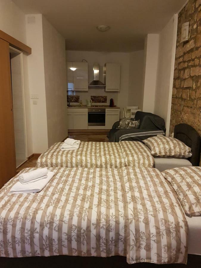 Studio Apartman Via Šibenik Extérieur photo